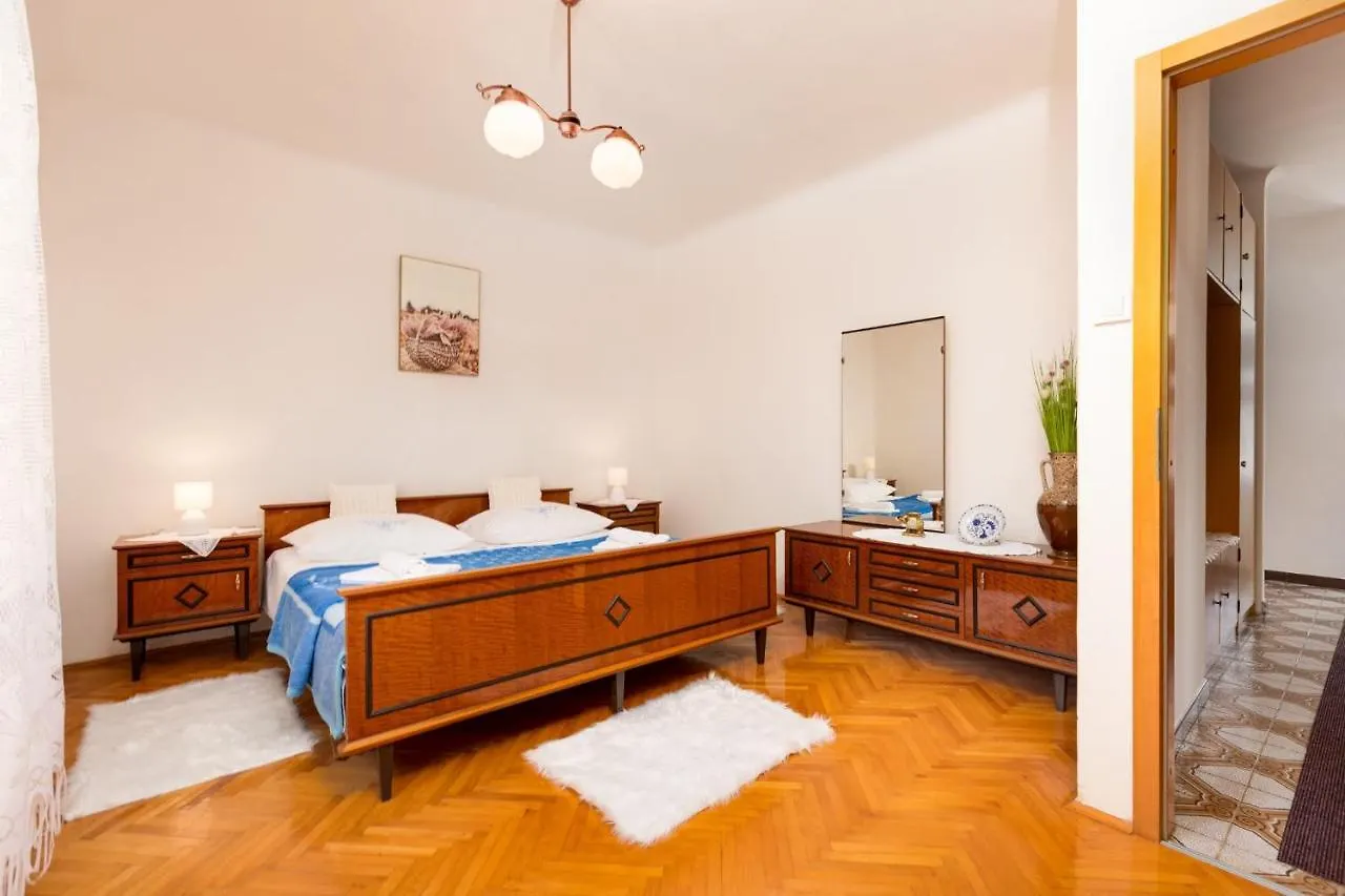 Apartment Apartman Tena Punat Croatia