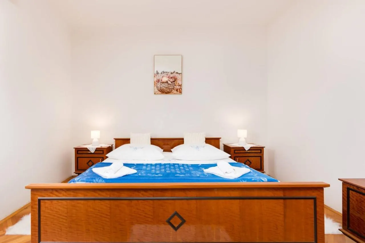 Apartman Tena Punat Apartment